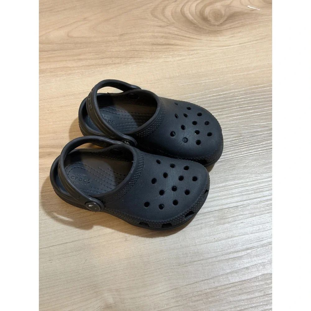 Crocs Classic Clogs Black 8 Toddler Boys Girls Slip On Water Shoes